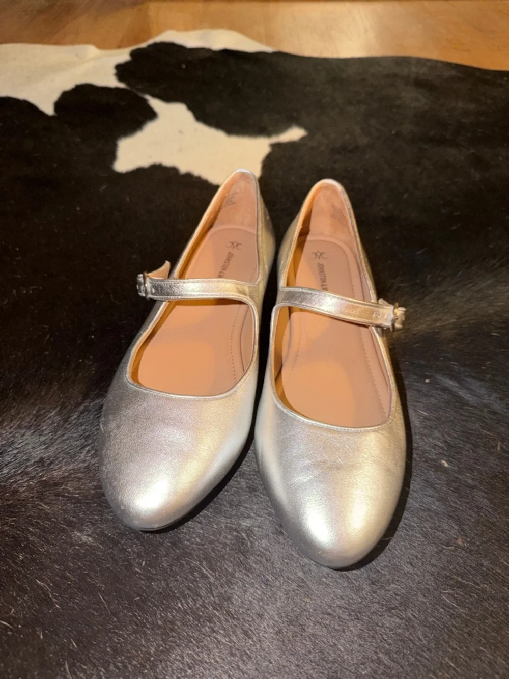 Johnston & Murphy Silver Metallic Leather Mary Jane Trufoam Ballet Flats, size 7